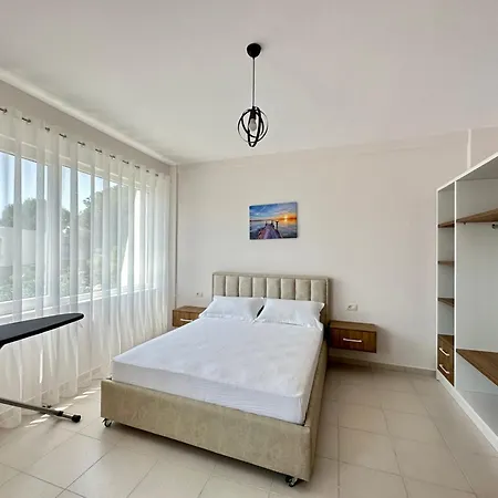 بيت للعطل 07 Duplex Villa, Gjiri I Lalzit, Lura 2 4 Sunbeds Included دراس